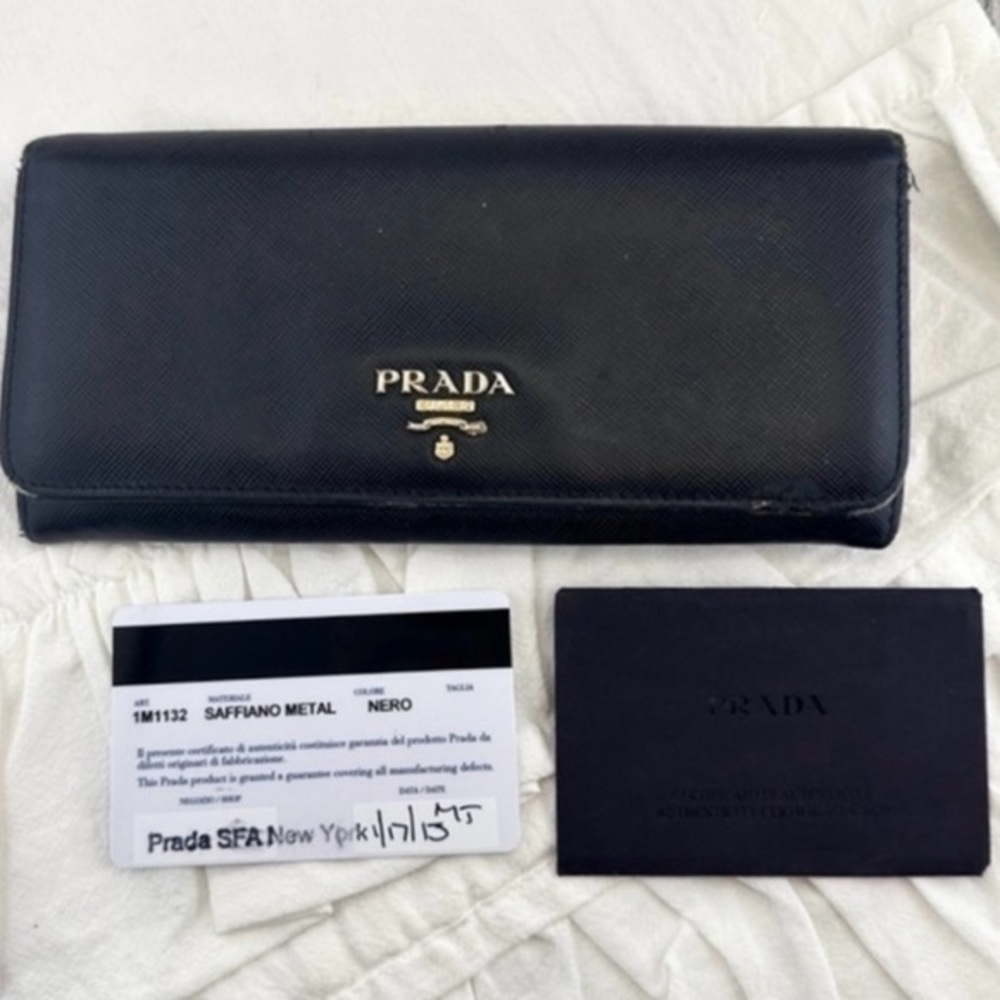 AUTHENTIC Prada Saffiano Metal Continental Flap Wallet. Black.